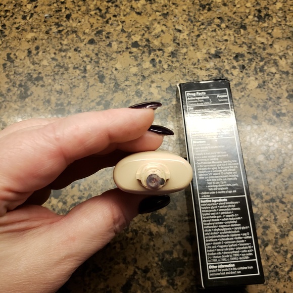 ■■SOLD■■NIB BOBBI BROWN TINTED MOISTURIZER  SPF 15 - Picture 8 of 8